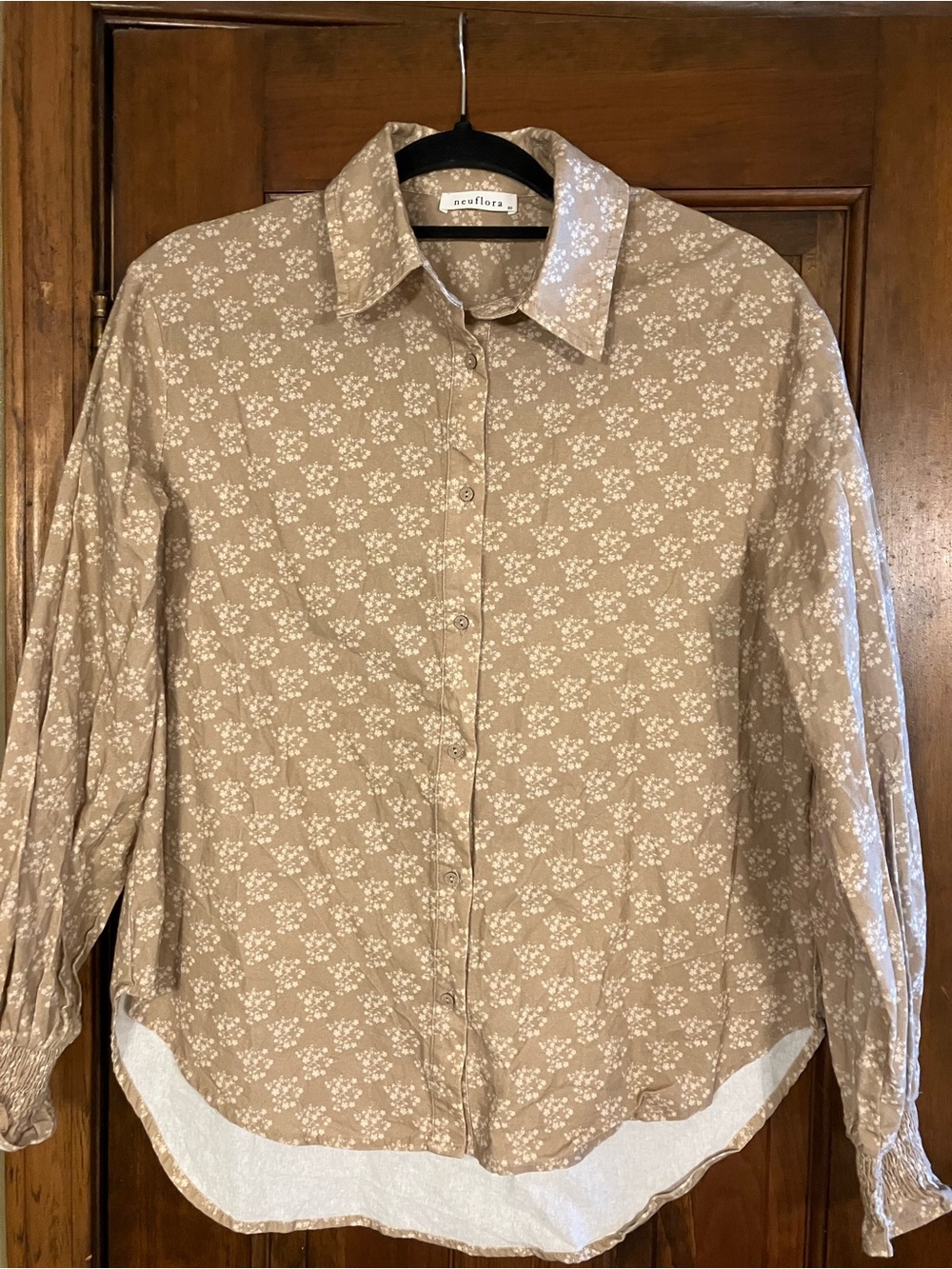 Neuflora Brentwood button down- beige floral - Picture 7 of 10
